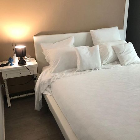 Room Mondello 5 Екстер'єр фото